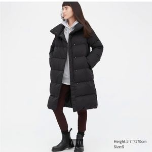 Uniqlo Black Powder Feel Long Down Coat